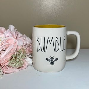 NWT Rae Dunn BUMBLE BEE Mug